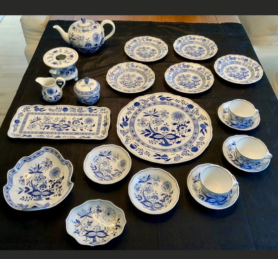 Image 1 of Vaisselle Hutschenreuther porcelaine motif oignon