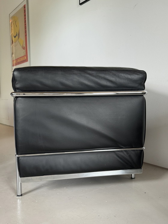 Image 1 of Lc2 Cassina Le Corbusier