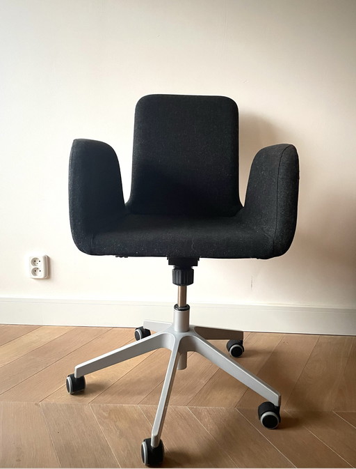 Modern office chair