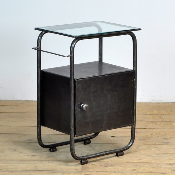 Image 1 of Bauhaus nightstand, 1930’s