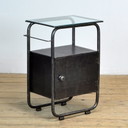 Table de nuit Bauhaus, années 1930