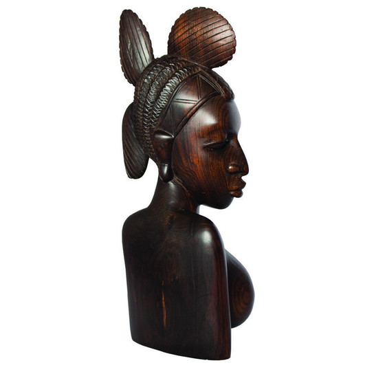 Image 1 of Exquisita escultura de ébano tallada de una joven fulani, Guinea, década de 1960