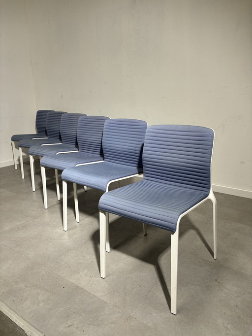 Ensemble de six chaises MDF italia Modèle "Bend"