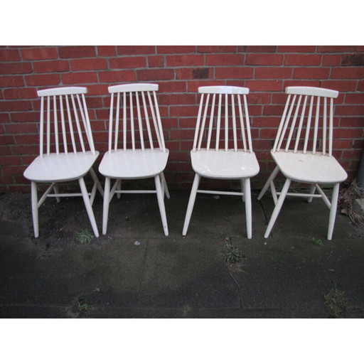 Set of 4 vintage chairs in the style of Ilmari Tapiovaara