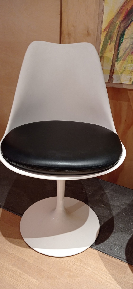 Image 1 of 2x Alivar Tulip Chair