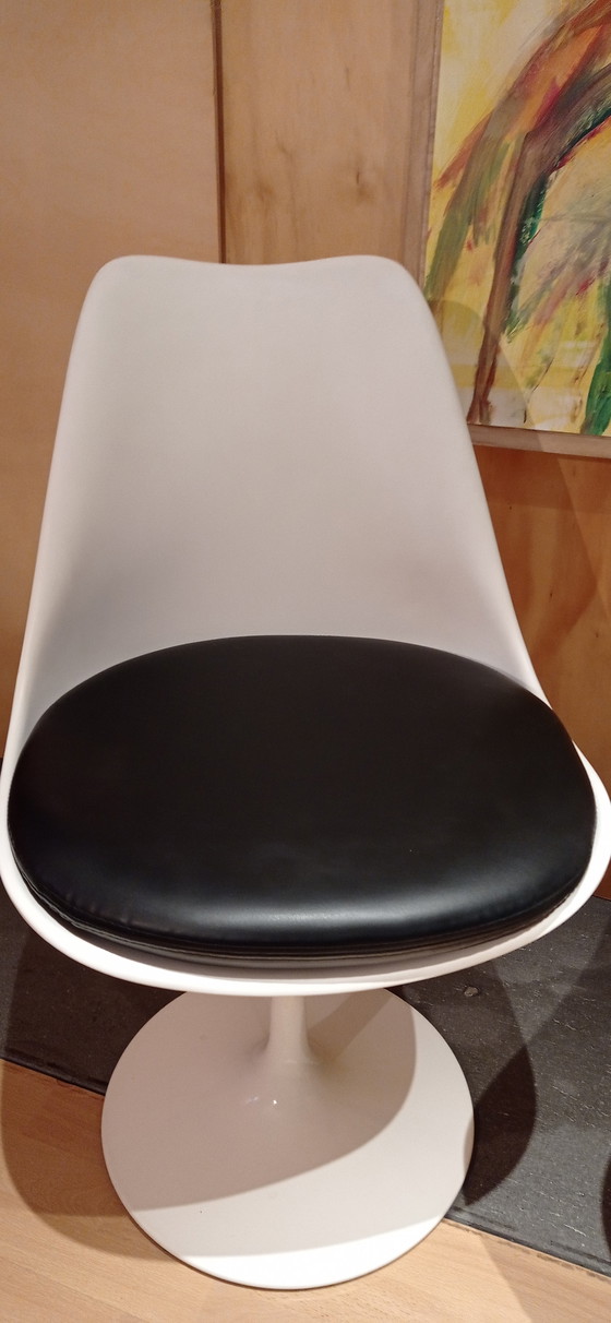 Image 1 of 2x Alivar Tulip Chair