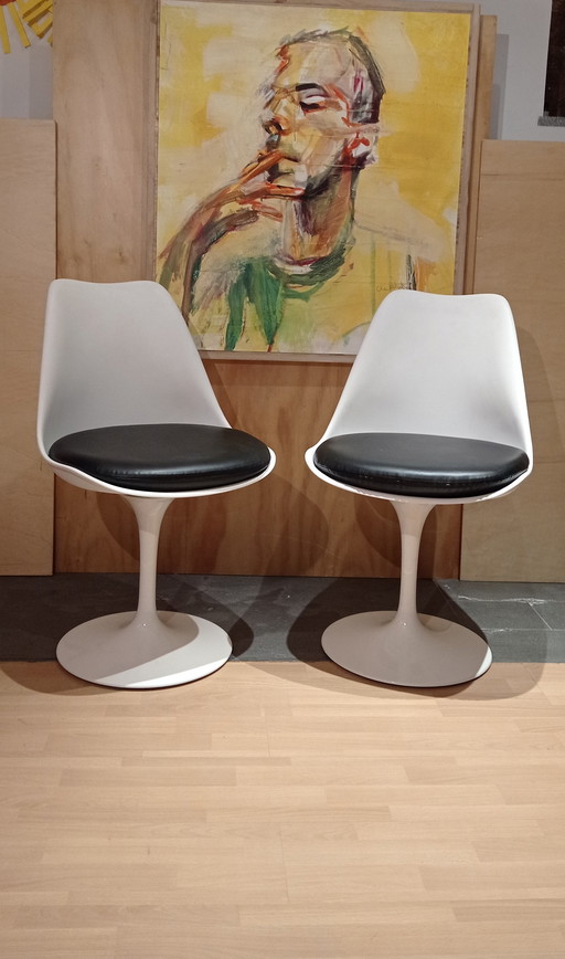 2x Alivar Tulip Chair