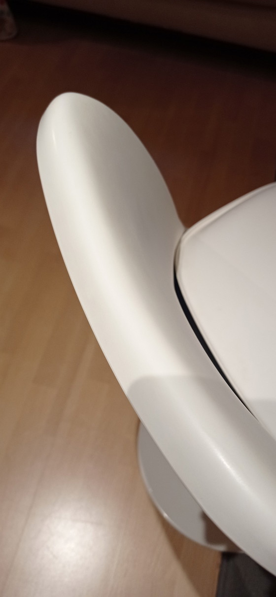 Image 1 of 2x Alivar Tulip Chair