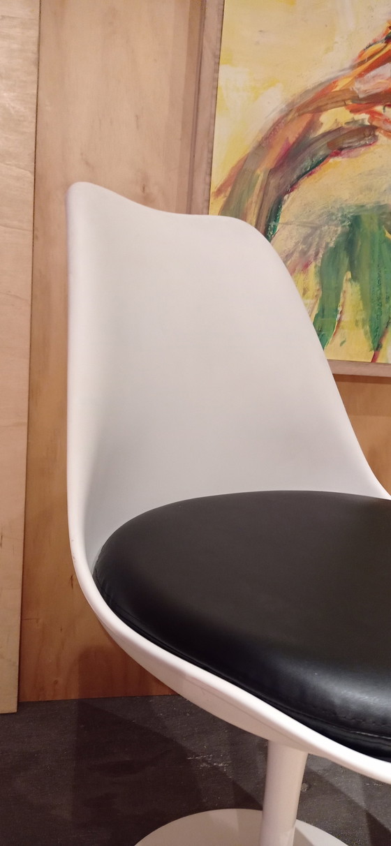 Image 1 of 2x Alivar Tulip Chair