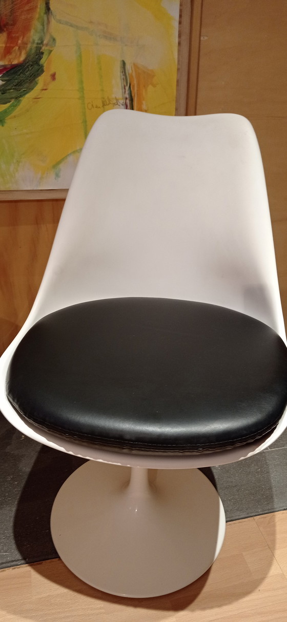 Image 1 of 2x Alivar Tulip Chair