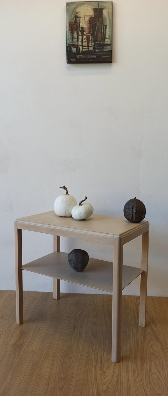 Image 1 of Tavolino vintage con ripiano