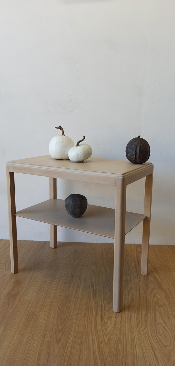 Image 1 of Tavolino vintage con ripiano