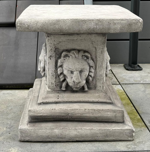 Stone column pillar lion's head