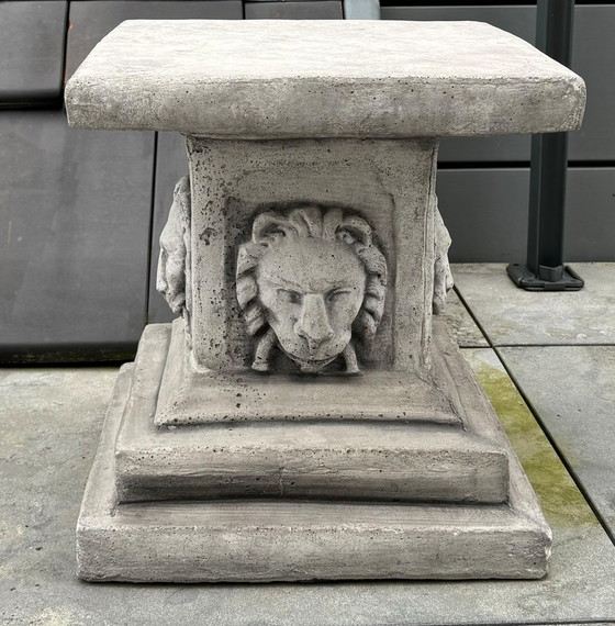 Image 1 of Stone column pillar lion's head