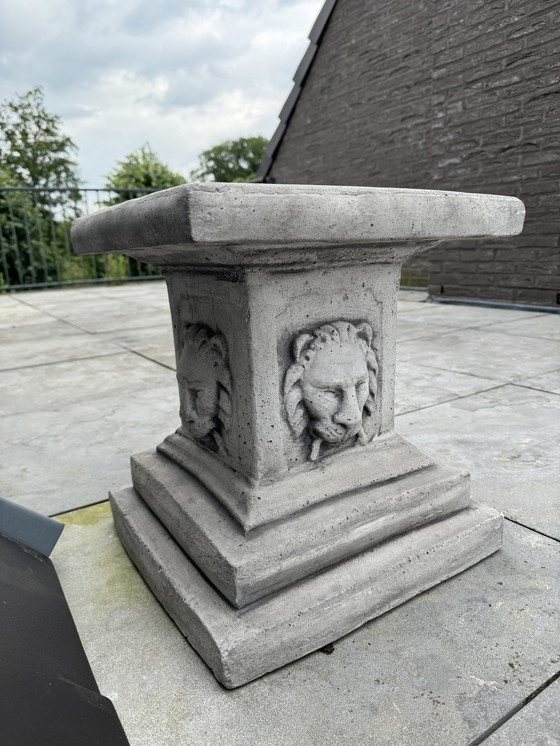 Image 1 of Stone column pillar lion's head