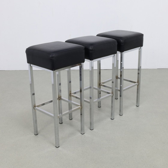 Image 1 of 3x Bar Stool in Chrome and Leather, 1980s