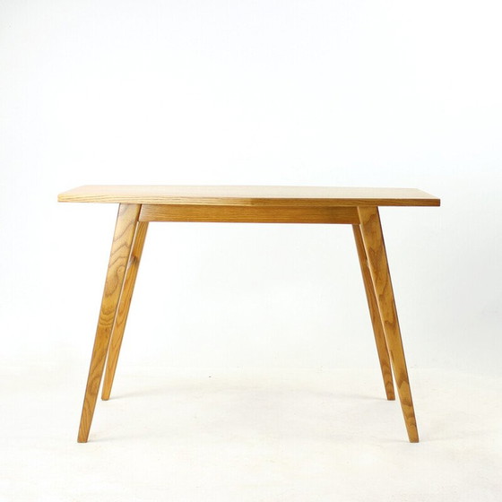 Image 1 of Mesa de centro de mediados de siglo en madera de roble, Checoslovaquia, década de 1960