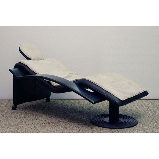 Image 1 of Vintage chaise longue on castors Italy 1980s