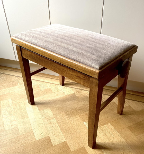 Image 1 of Classic Piano Stool Adjustable