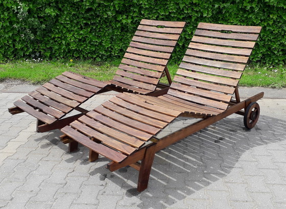 Image 1 of 2 chaises longues Gloster en teck, mobiles