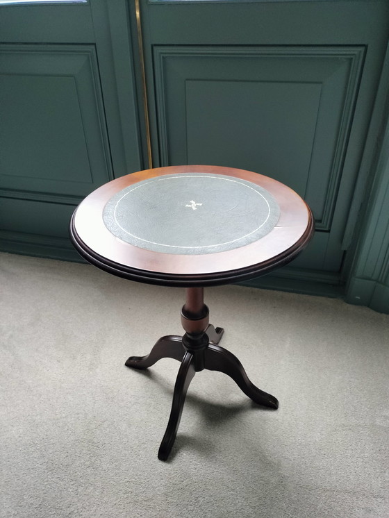 Image 1 of 2x Vintage Side Tables