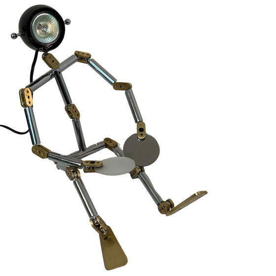 Image 1 of Sun Luen - Table Lamp Model ‘Osqar’ - Adjustable Figurine On A Round Base - In The Style Of Ygnacia Baranga