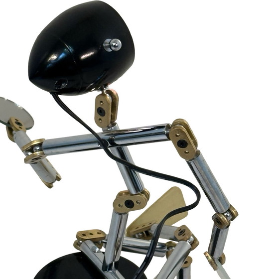 Image 1 of Sun Luen - Table Lamp Model ‘Osqar’ - Adjustable Figurine On A Round Base - In The Style Of Ygnacia Baranga