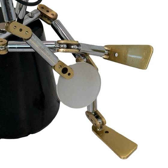 Image 1 of Sun Luen - Table Lamp Model ‘Osqar’ - Adjustable Figurine On A Round Base - In The Style Of Ygnacia Baranga