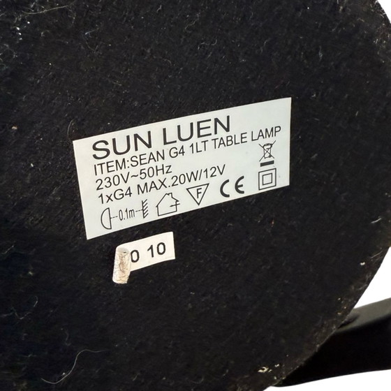 Image 1 of Sun Luen - Table Lamp Model ‘Osqar’ - Adjustable Figurine On A Round Base - In The Style Of Ygnacia Baranga