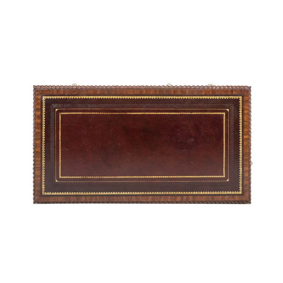 Image 1 of Vintage mahogany table, England 1950