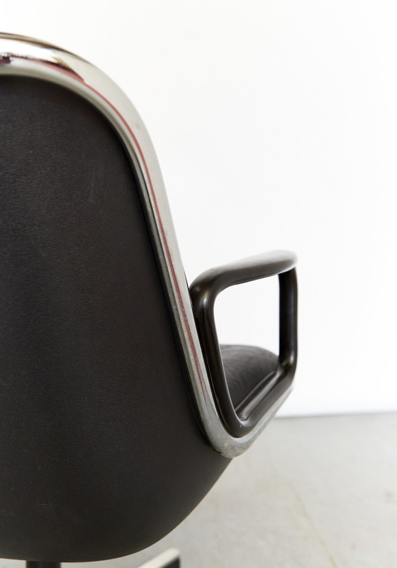 Image 1 of Executive Swivel Chair by Charles Pollock for Knoll International, 1960s