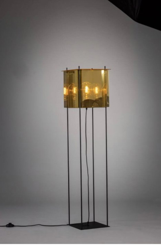 Image 1 of Floor lamp "Cube"