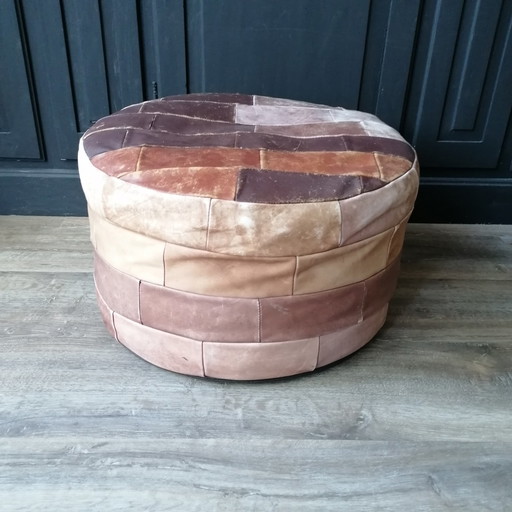 Pouf vintage en patchwork 1970