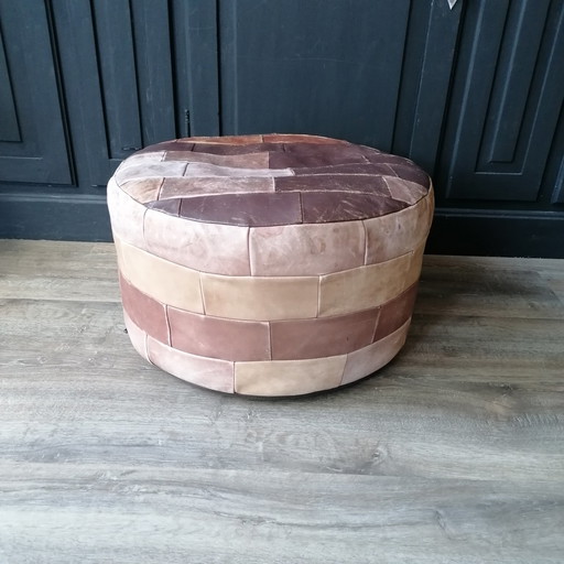 Pouf vintage en patchwork 1970