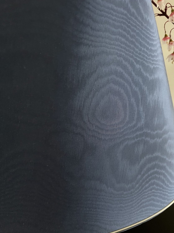 Image 1 of Lámpara de mesa Nachtmann con pantalla azul