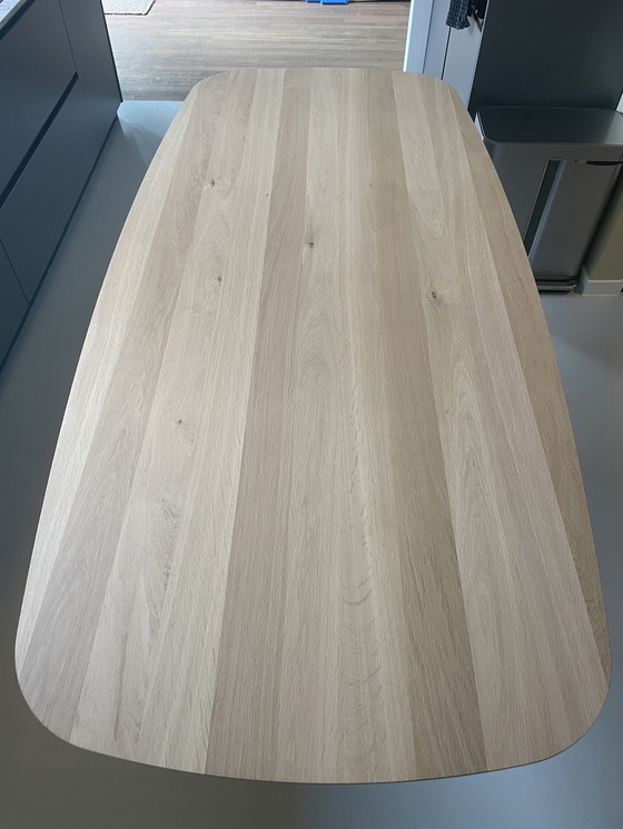 Image 1 of Melchior dining table oval