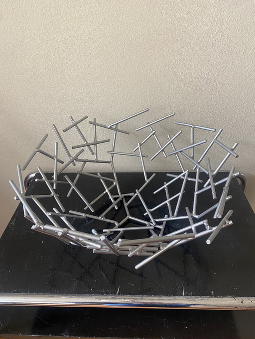 Metal design fruit basket