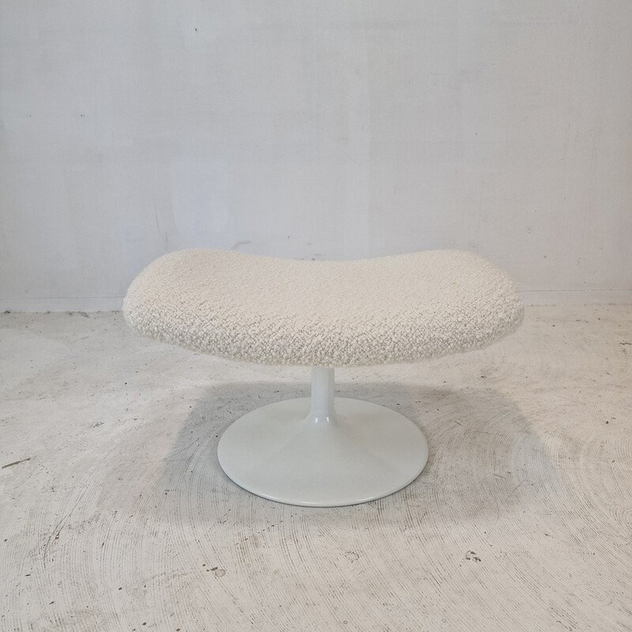 Vintage armchair with ottoman in wood and metal by Geoffrey