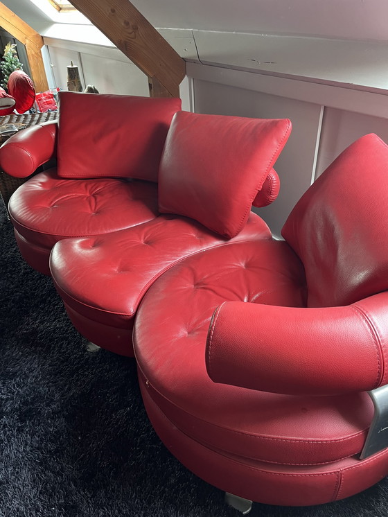 Image 1 of Formenti 2 seat and 3 seat in red leather