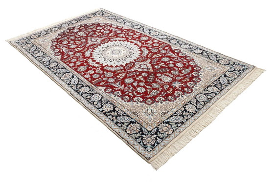 Image 1 of Elegant Persian Carpet Hand-knotted Nain 9 Lah- Size. 248 X 146 Cm -No.401593-01