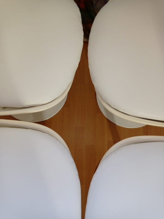 Image 1 of 4x Alivar Tulip Chairs 769/S by Eero Saarinen