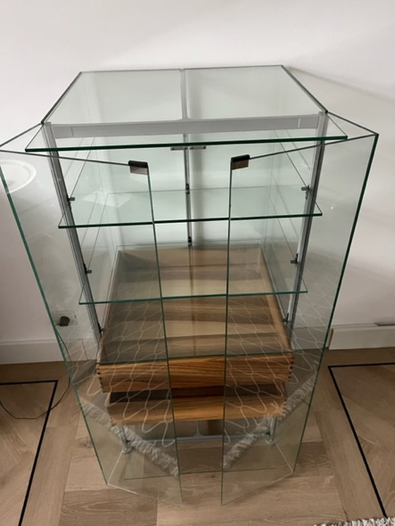 Image 1 of Team by Wellis E-series display cabinet Cuboid