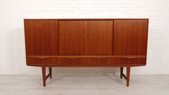 Image 1 of Credenza alta vintage | Ante scorrevoli | Ew Bach | 196 cm