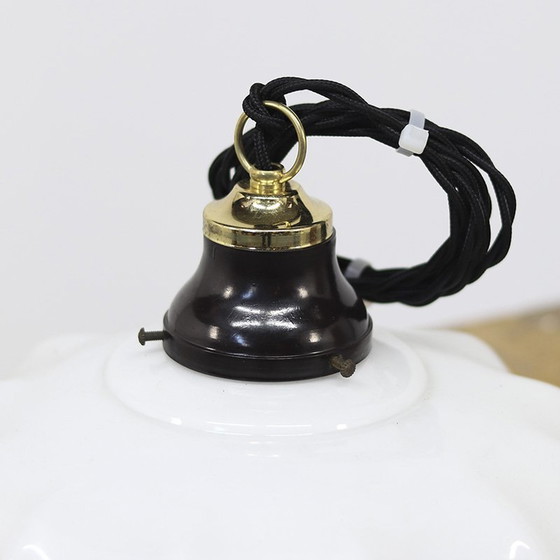 Image 1 of Lampade a sospensione in opalino Art Déco