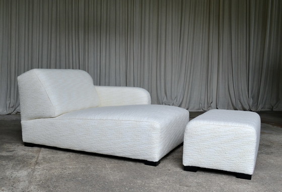 Image 1 of Chaise longue moderne avec support alimentaire