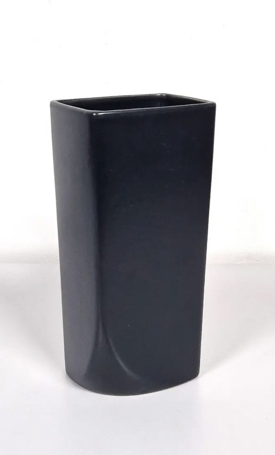 Image 1 of Jeroen Bechtold design vase black