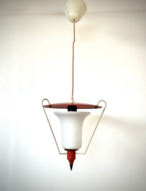 Lampe suspendue vintage verre au lait rouge blanc