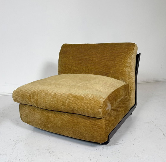 Image 1 of Mid-Century Modern Pair Of "Amanta" Armchairs By Mario Bellini, 1960S