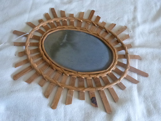 Image 1 of VIntage miroir ovale mural bambou rotin osier