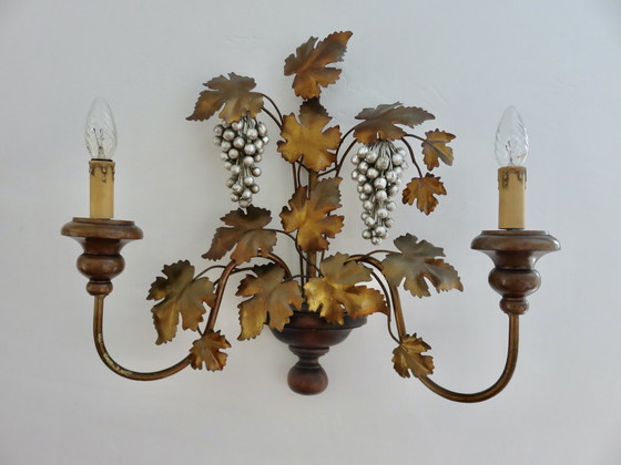 Image 1 of Large Florentine wall lamp "Vigne Aux Raisins" Italy 1950